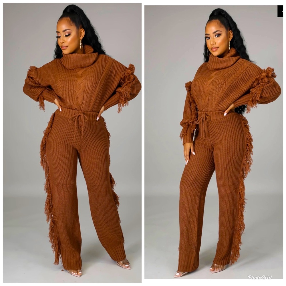 Gorgeous Knit Set w/ Fringe Detail